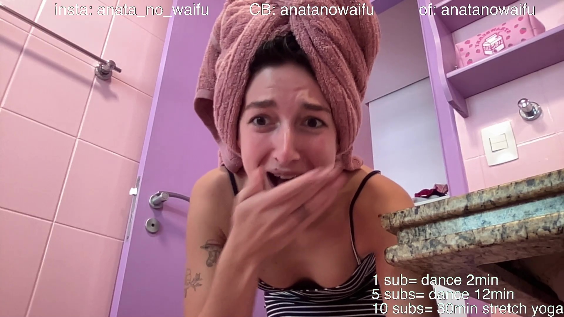 Video accidental de patada flash de coño de AnataNoWaifu