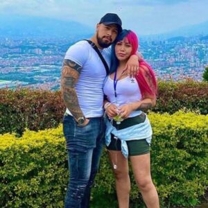 Vídeo porno de Yina Calderón en un edificio