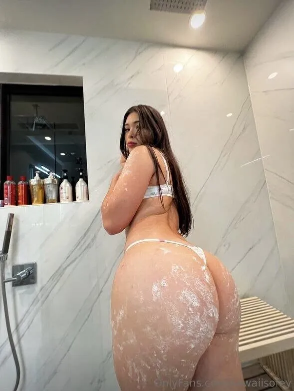 Aishah Sofey Piper Rockelle y Sophie Rain Video de striptease Onlyfans