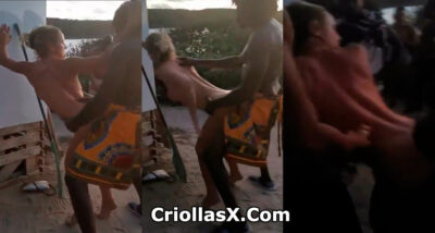 Gringa tiene sexo con un africano en público