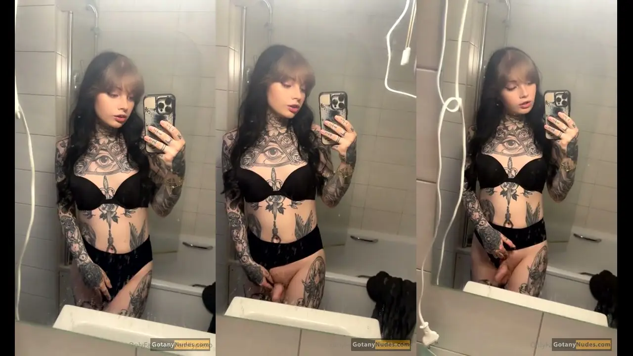 Emilypiexo – Topless Leaked Video