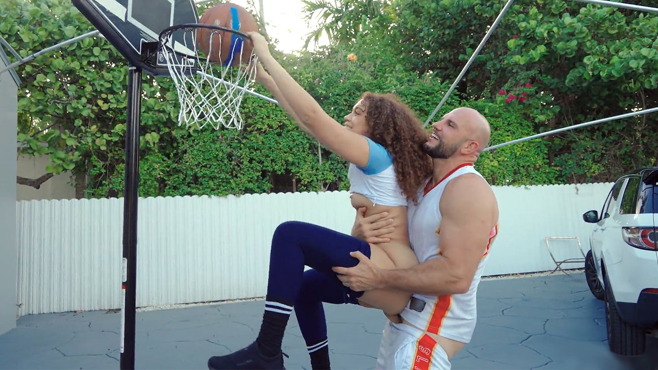 Smashing a perfect ass on the basketball court after shooting hoops