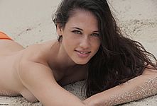 Beautiful nude girl