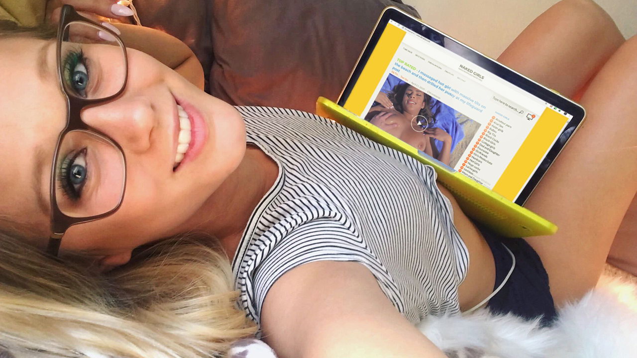 Blonde amateur with pierced nipples rides like a pro and receives a facial